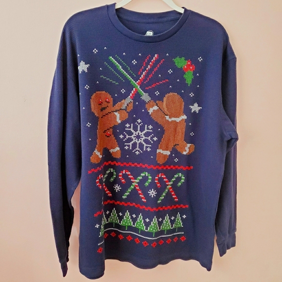 Dec. 25th gingerbread men thermal top - Picture 1 of 5